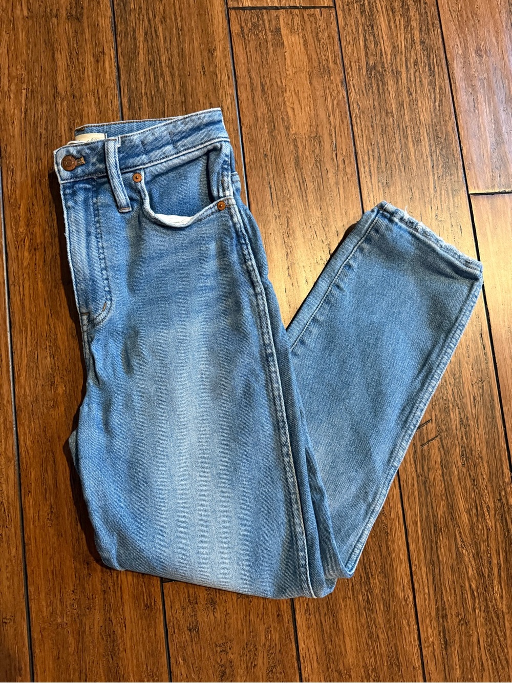 Madewell Women’s Curvy Stovepipe Jeans Size 26 Medium Wash NA888 - Picture 1 of 14